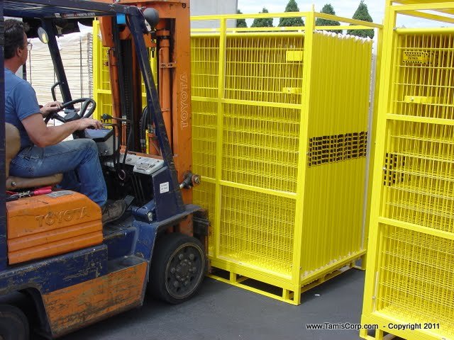 Welded Wire Fence Pallets Can Be Easily Loaded Via A Forktruck