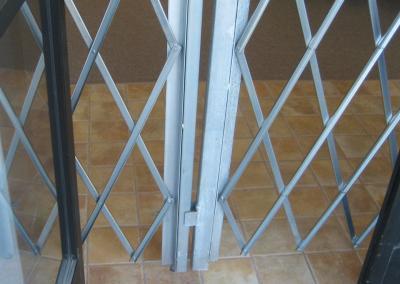 Heavy-Duty-Pair-Gate-Expanded-Doorway