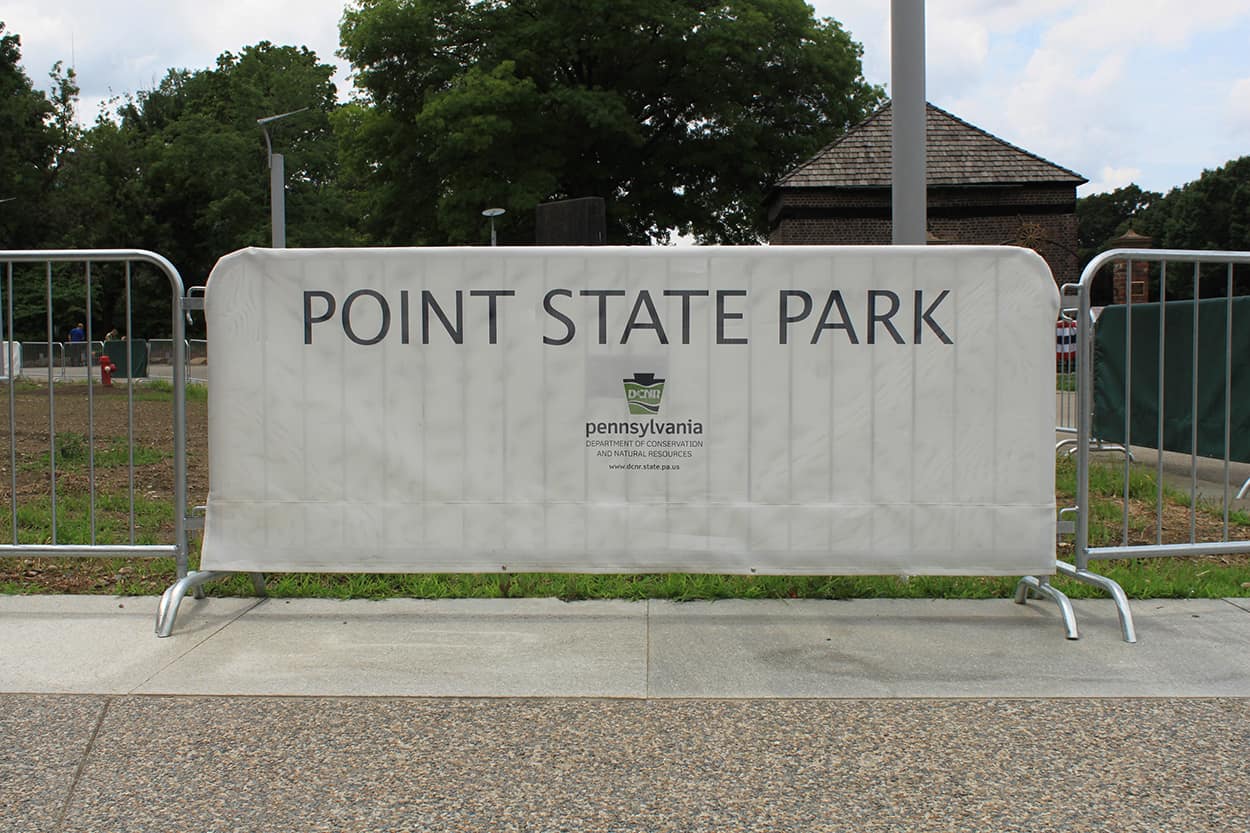 8Ft Standard Barrier With Jacket - Point State Park